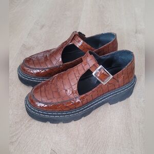 Maguire mary janes